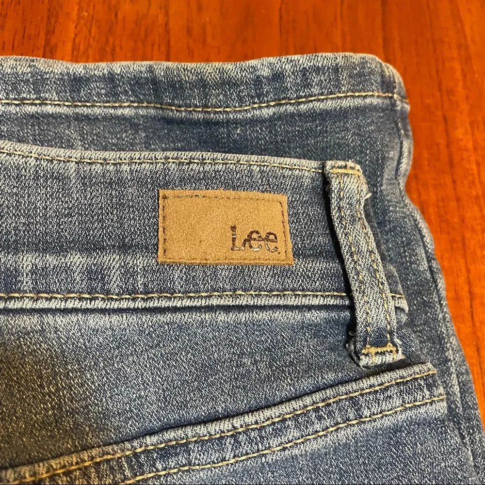 Lee flex motion regular fit bootcut mid rise jeans